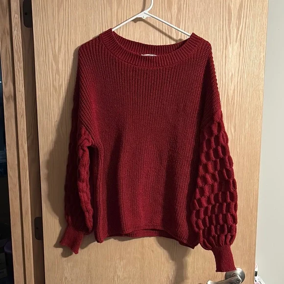 Cozy Pink & Red Crew Neck Sweaters with Cable Knit Sleeves - Picture 3 of 4